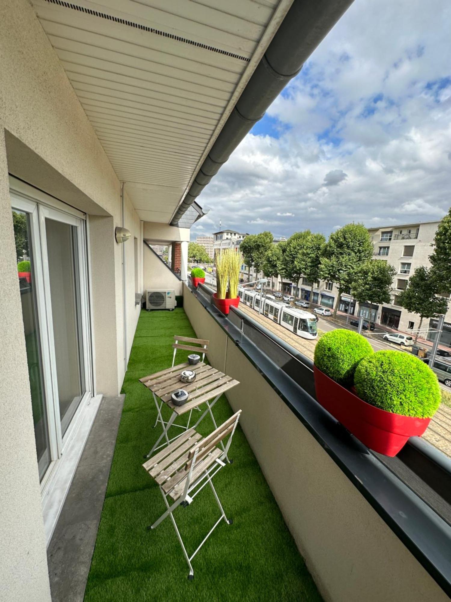 Ferienwohnung T3 Flat Moderne Sur 2 Etages Metro Parking Free Entrance Autonome Rouen Exterior foto
